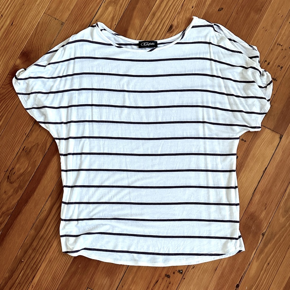 Stitch Fix Colette cold shoulder tee